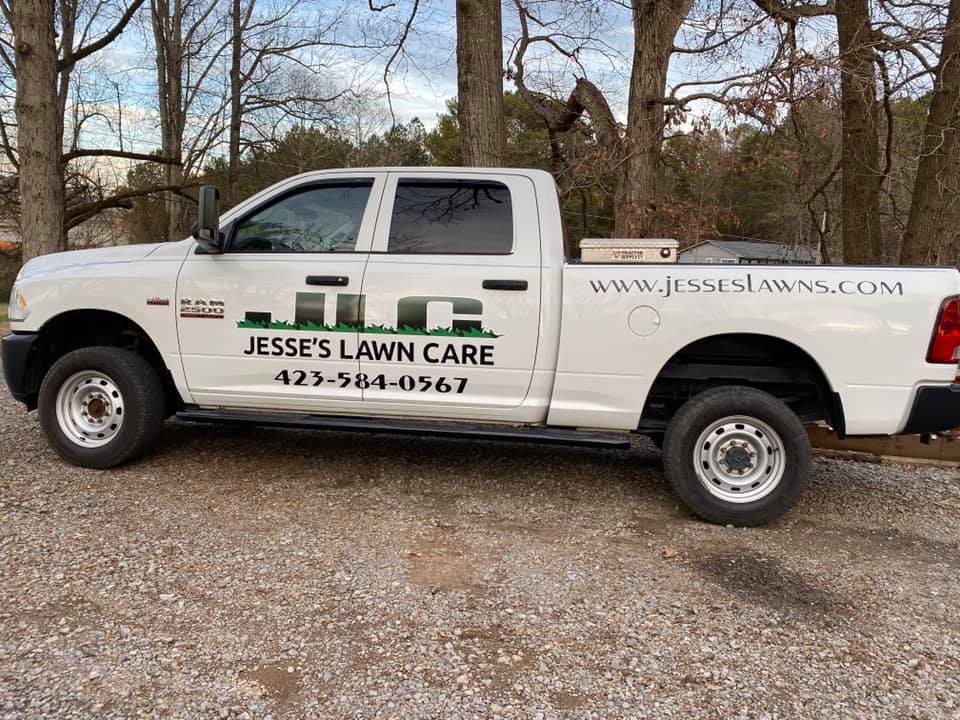 Jesse's Lawn Care logo