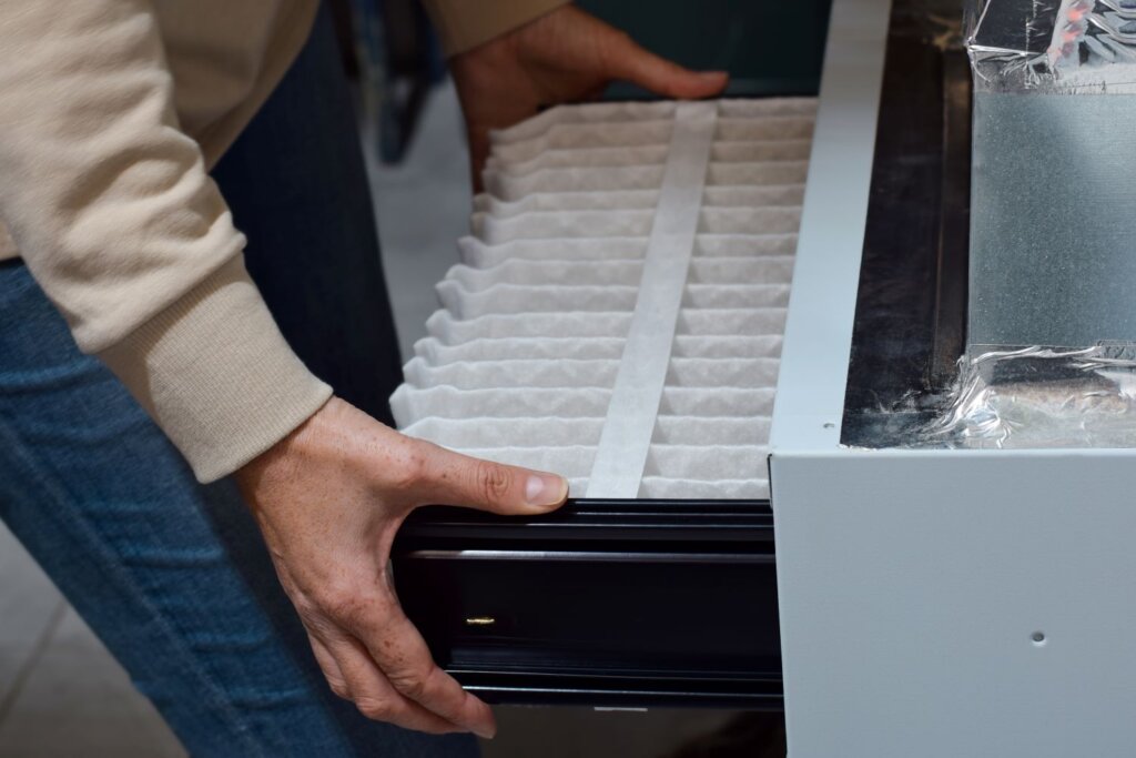 Replacing furnace filter WhirLocal