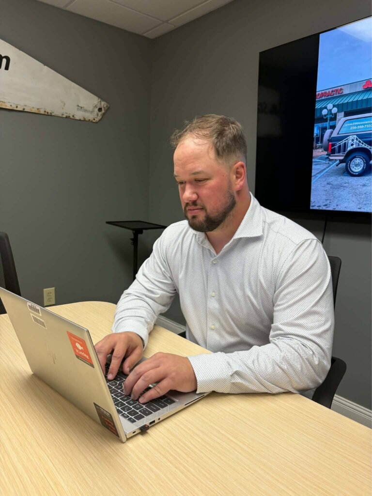 Wil Rose helps insure and protect small local businesses in Decatur AL