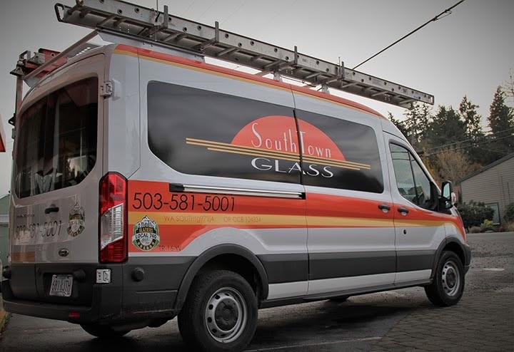 South Town Glass Central Oregon logo
